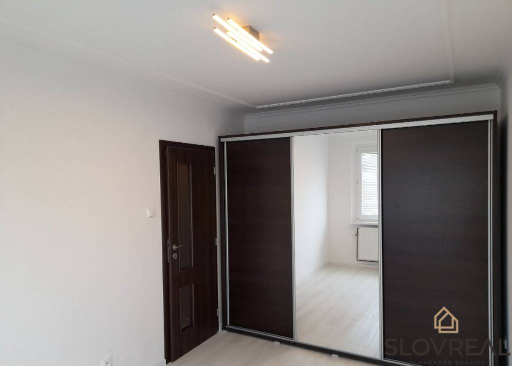 SLOVREAL - Predaj 4 izbového bytu v Banskej Štiavnici - 4