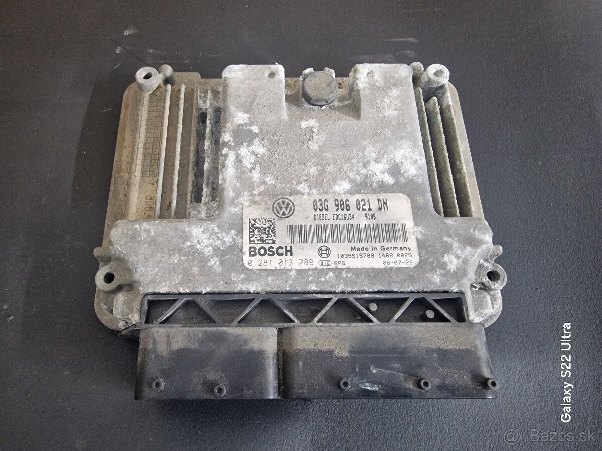 Predám riadiacu jednotku ECU - 4