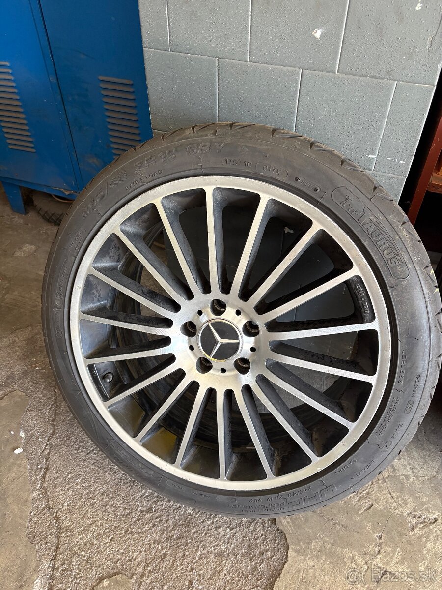 245/40 r19 Mercedes - 4
