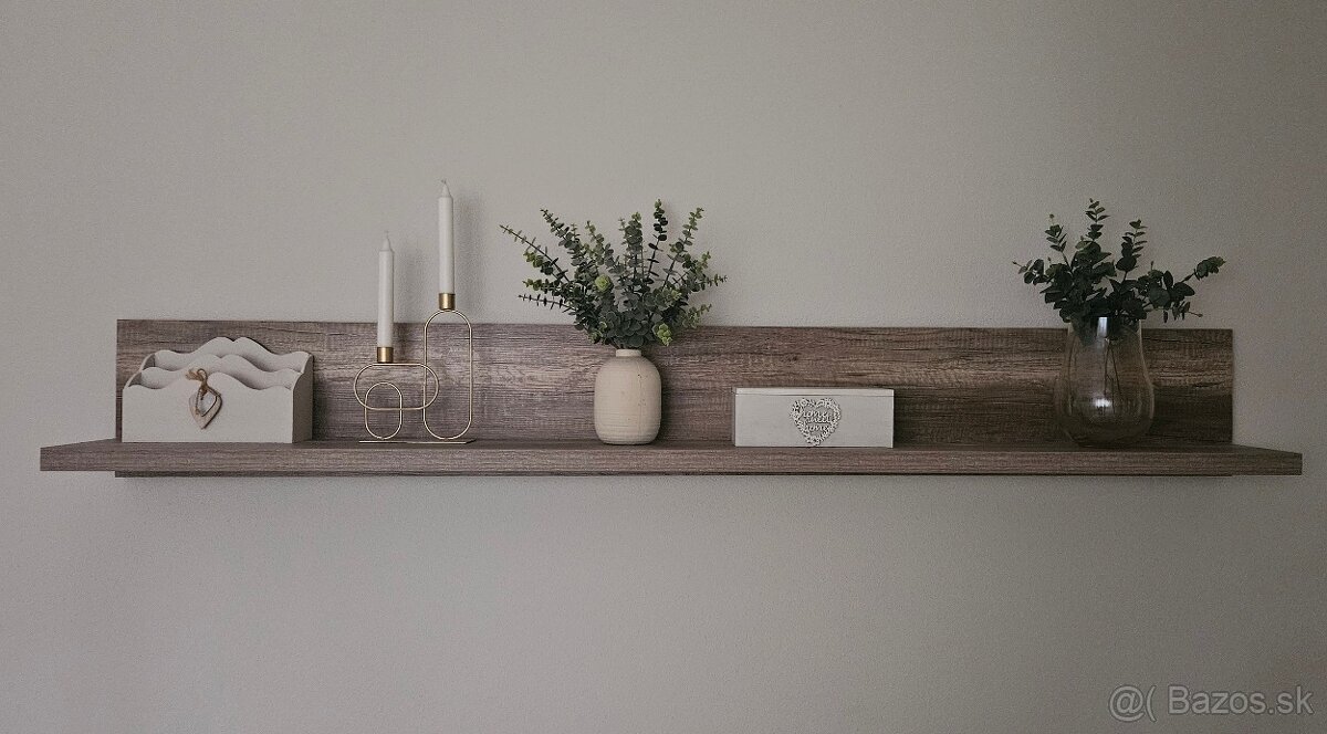 Nástenná polica - 4