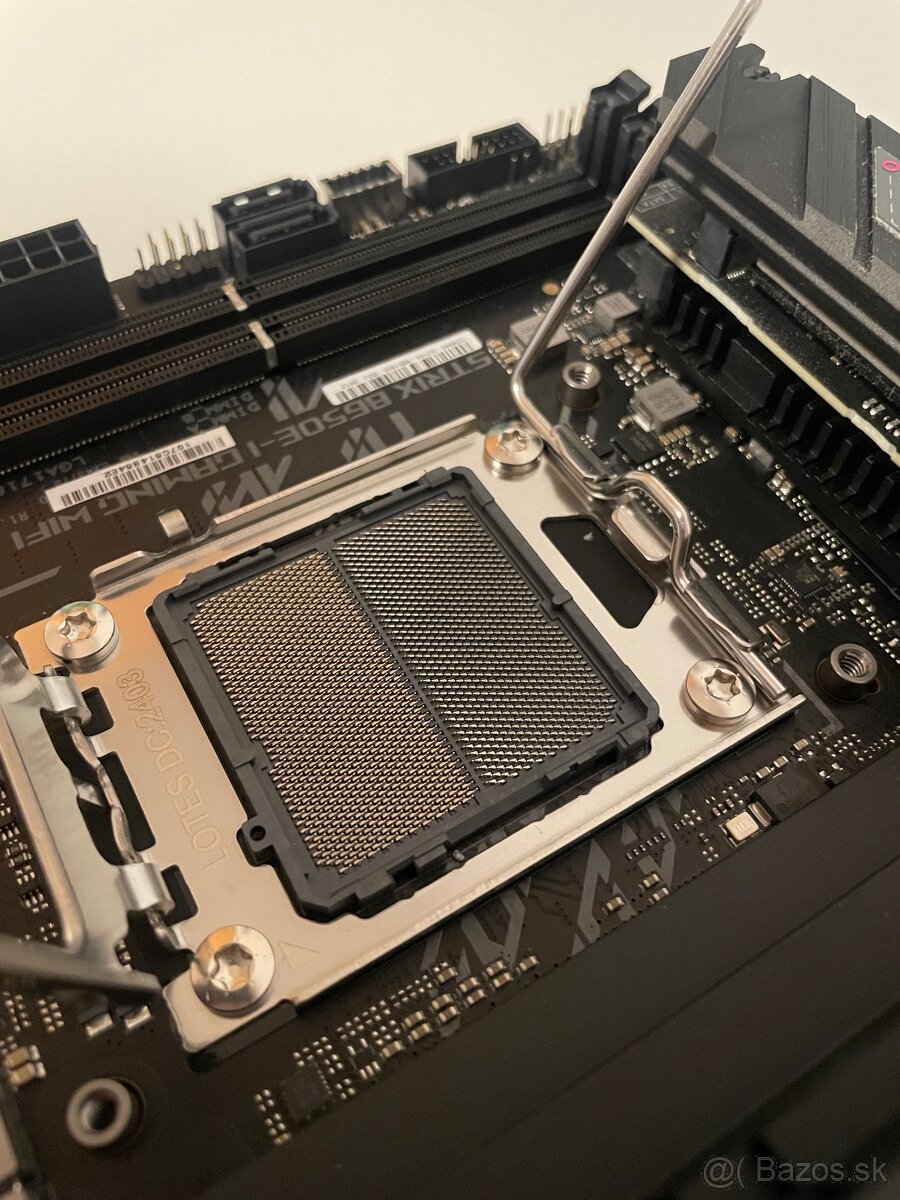 Predám ASUS ROG STRIX B650E-I GAMING WIFI - 4