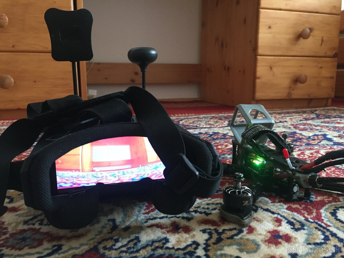 Predám FPV okuliare Eachine EV800D - 4