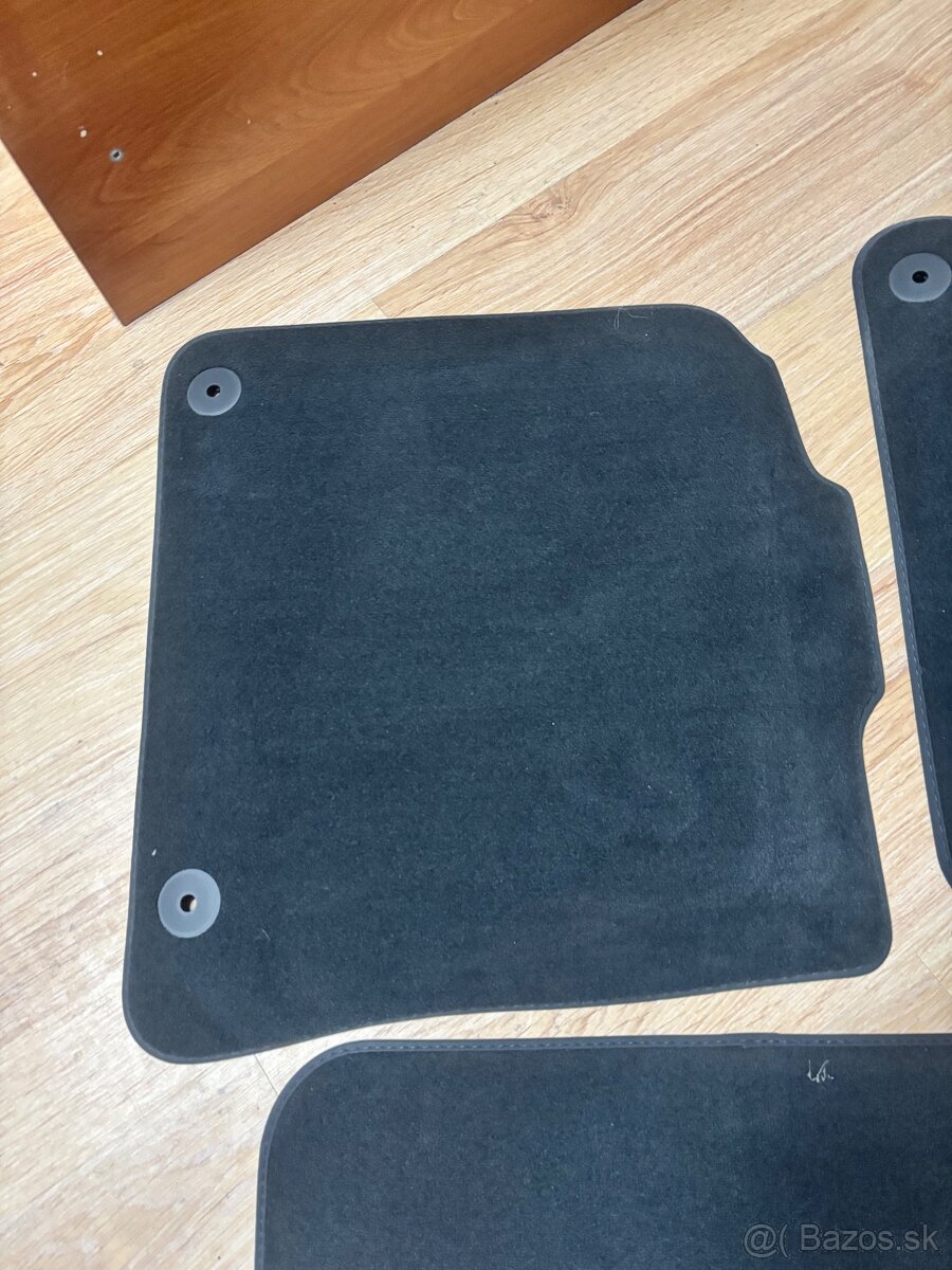 Autokoberce do Q5 - 4