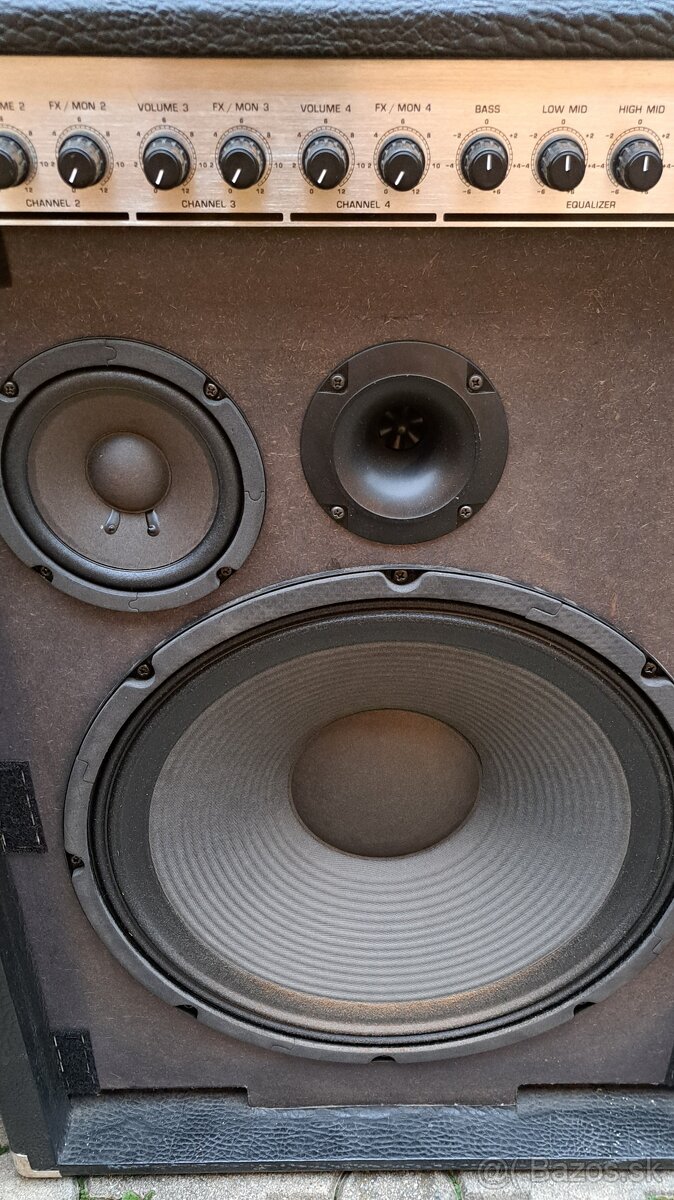 Behringer KX1200 - 4