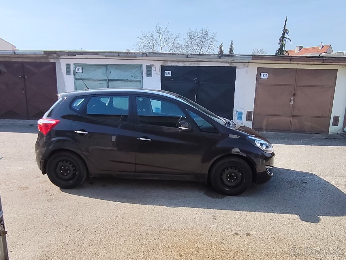 Hyundai ix20 - 4
