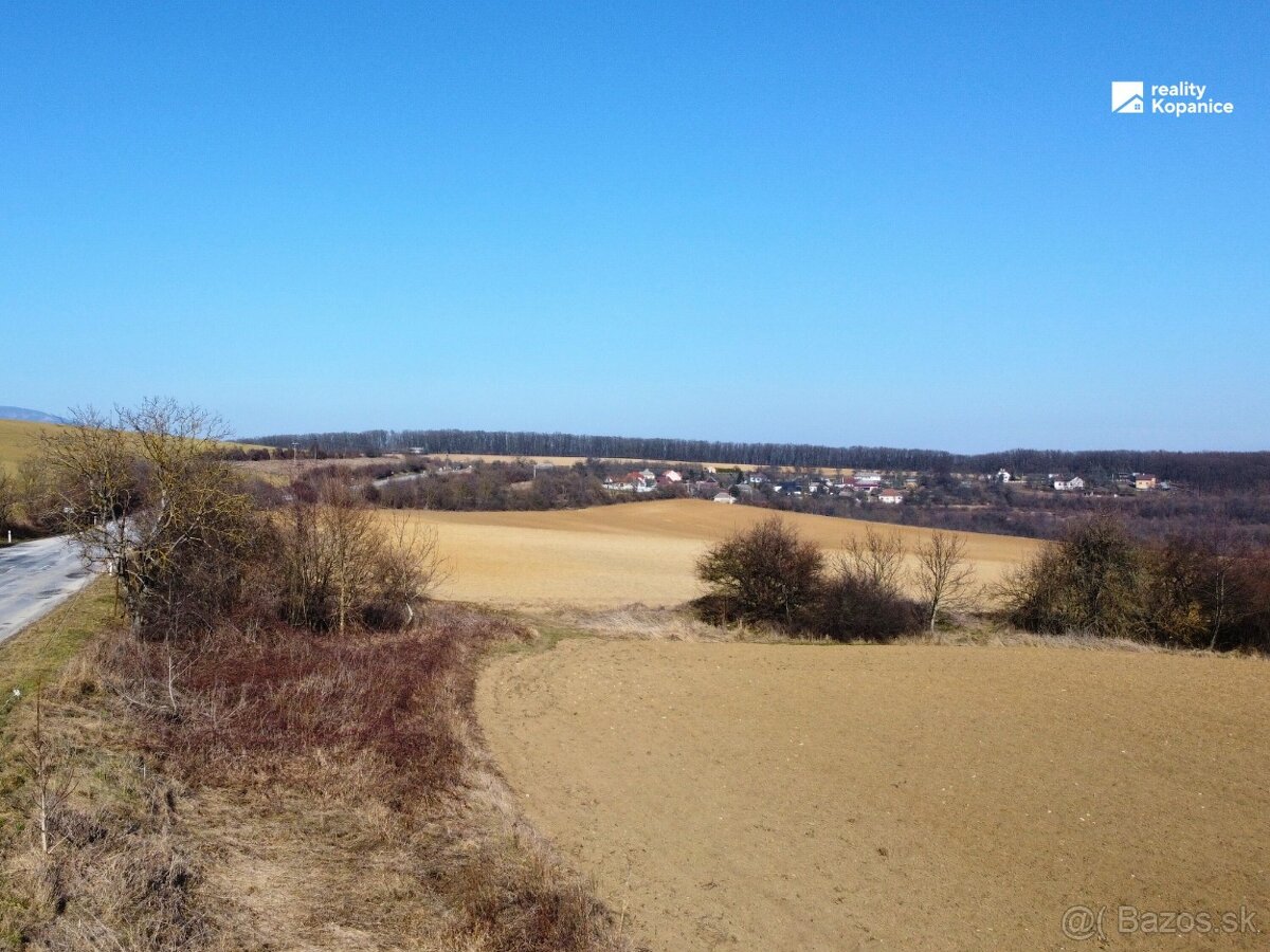 Na predaj komerčný pozemok v obci Hrašné - 4