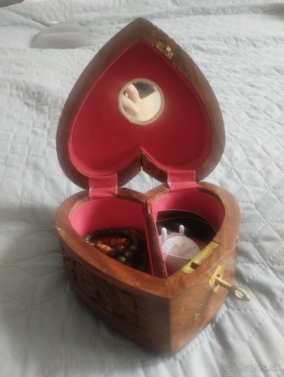 Drevena skrinka na kluc - 4