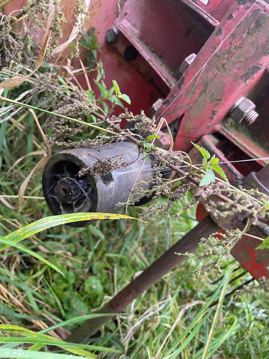 Pasova hrabacka Mf 70 - 4