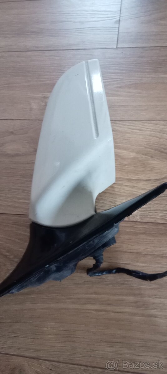 Mercedes Benz E trieda zrkadlo - 4