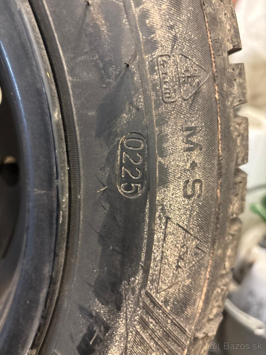 Zimní pneu 195/60 R15 - 4