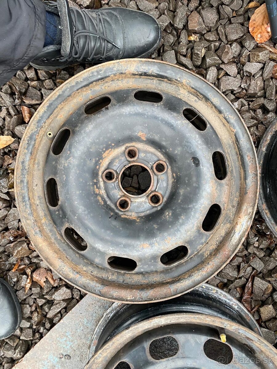 Predám 4ks plechové disky 5x100 R15 - 4