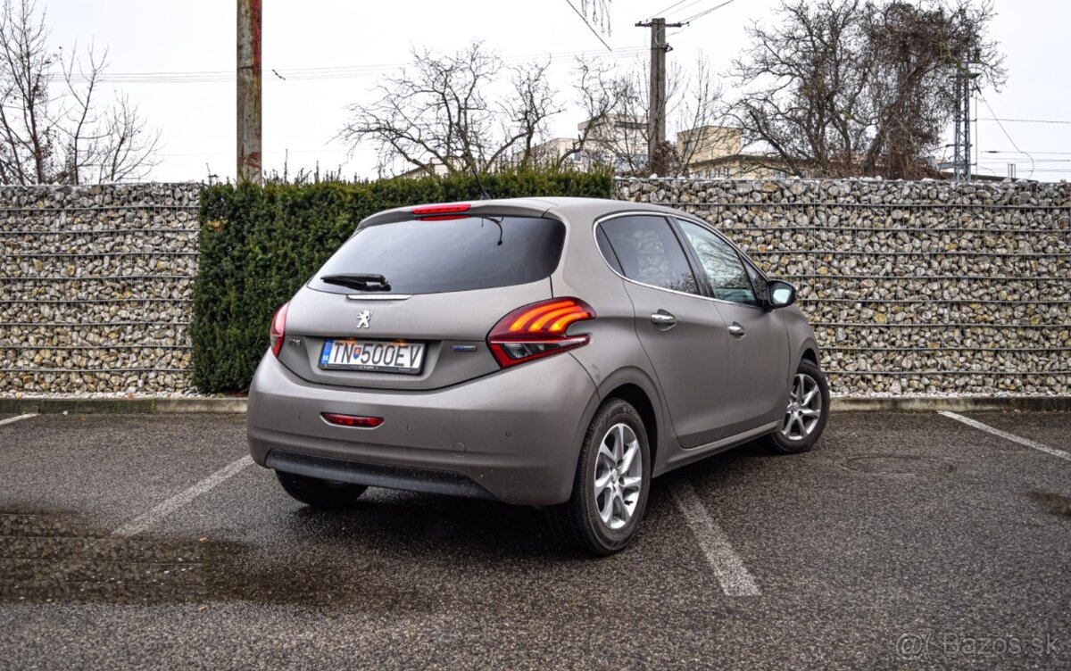 Peugeot 208 1.2 Active 2015 - 4