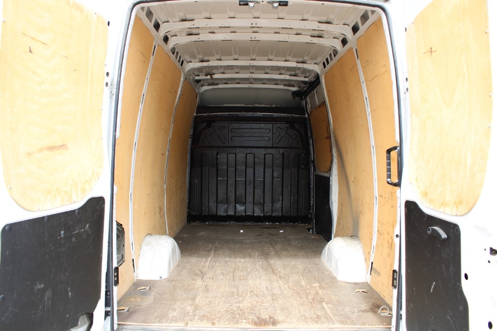 Iveco Daily, 35S180 3,0 L2H2 HiMatic+Led+Navi+Klima+Měchy - 4
