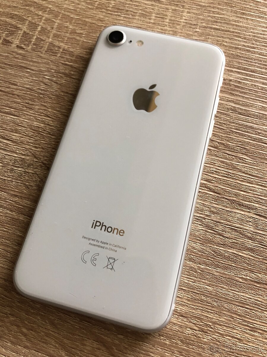 iPhone 8 / Silver 64GB - TOP stav - 4