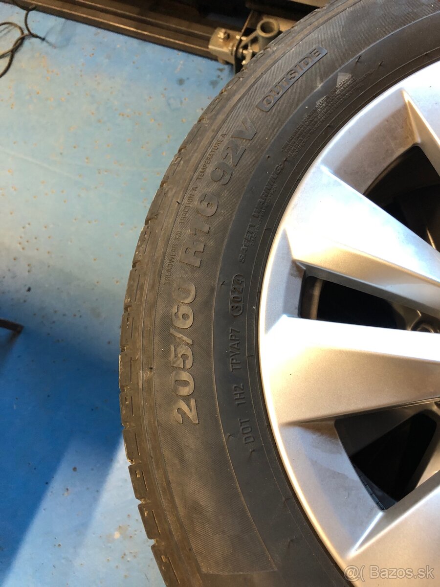 Predám gumy značky Kumho - 4