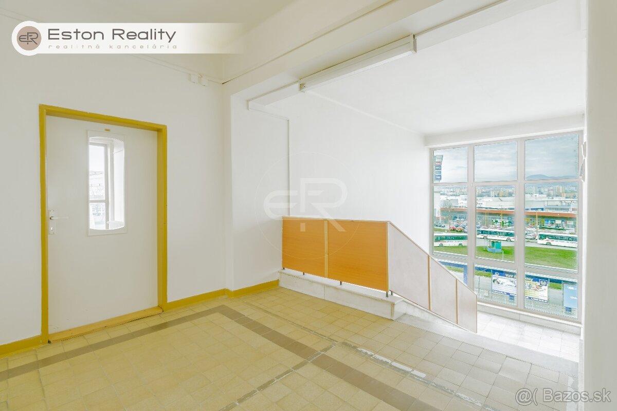 Prenájom komerčný priestor 120 m² v budove SAD Prešov - Widok 4
