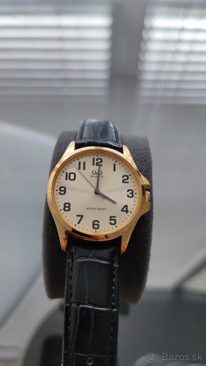 Pánske hodinky QUARTZ zn. Q&Q - 4