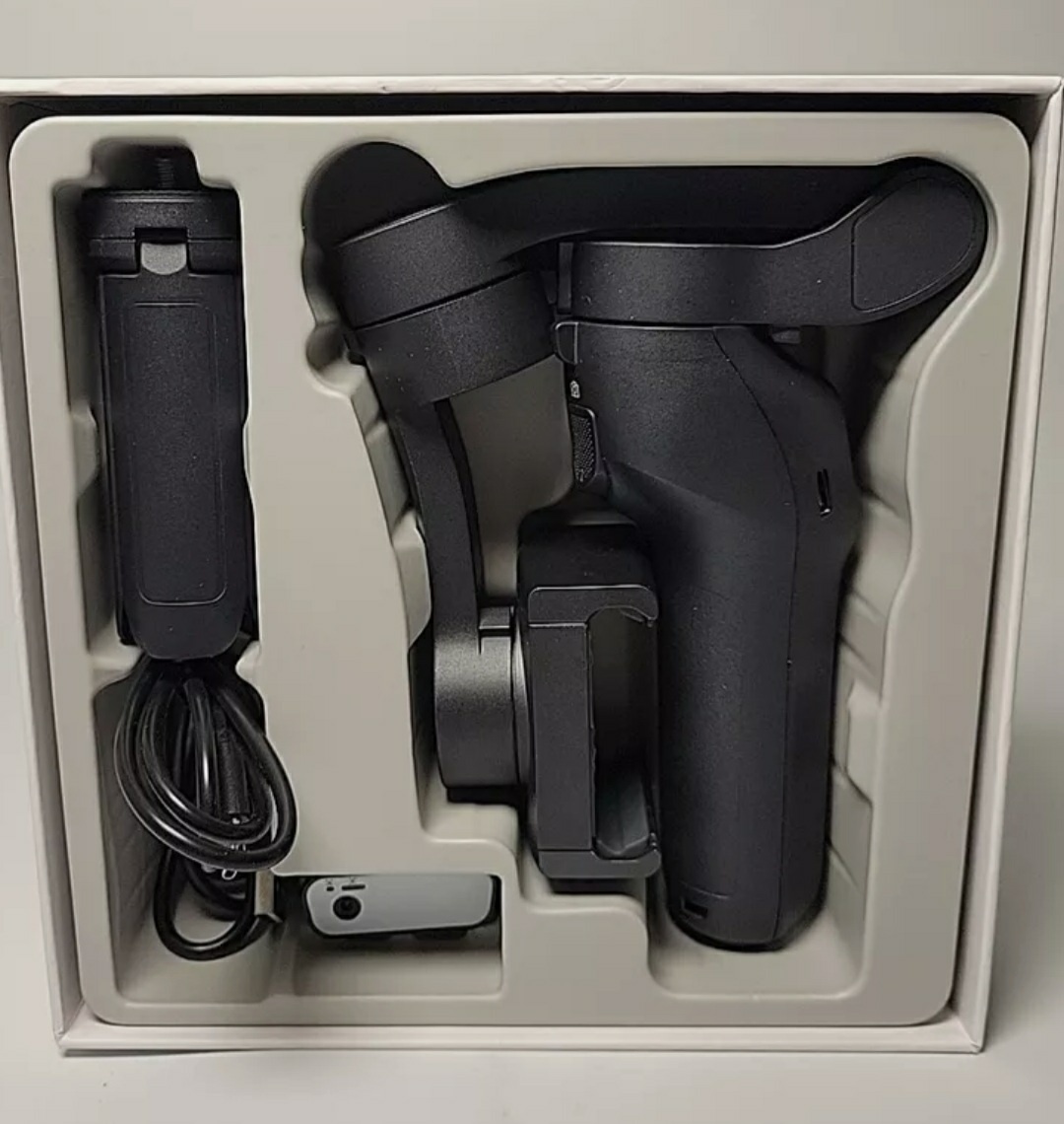 Stabilizátor na mobil L7C Pro + AI Tracking - 4