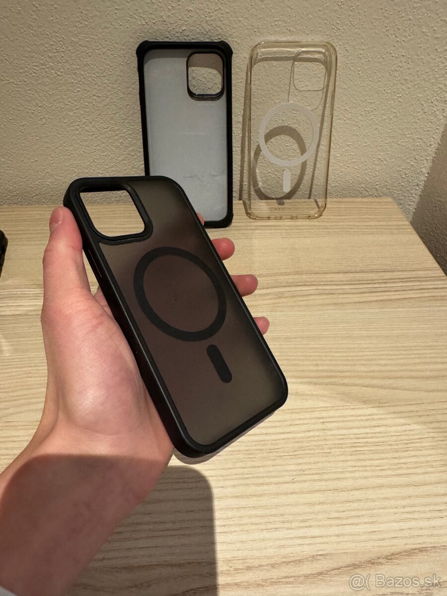 Predám obaly na IPhone - 4 ks - 4