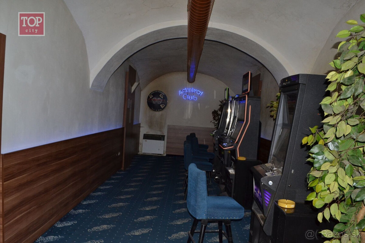 Budova v centre mesta Poprad, na predaj - 4