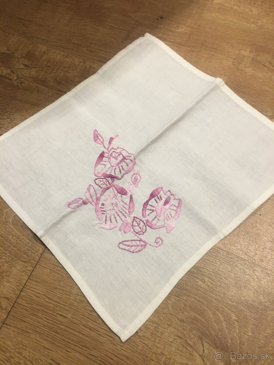 Ručne vyšívané obrusky-nové - 4