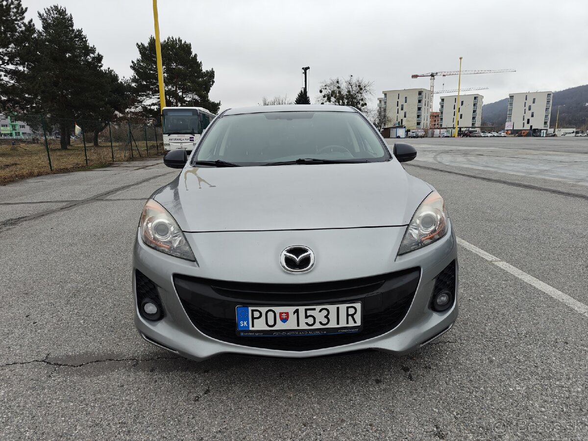 Mazda 3 - 4