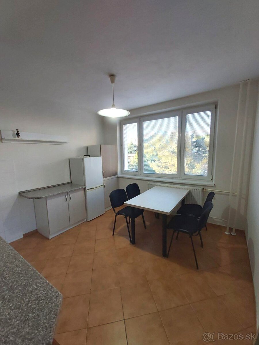 NA PRENÁJOM - 2- izbový byt, Dargovských hrdinov - 4