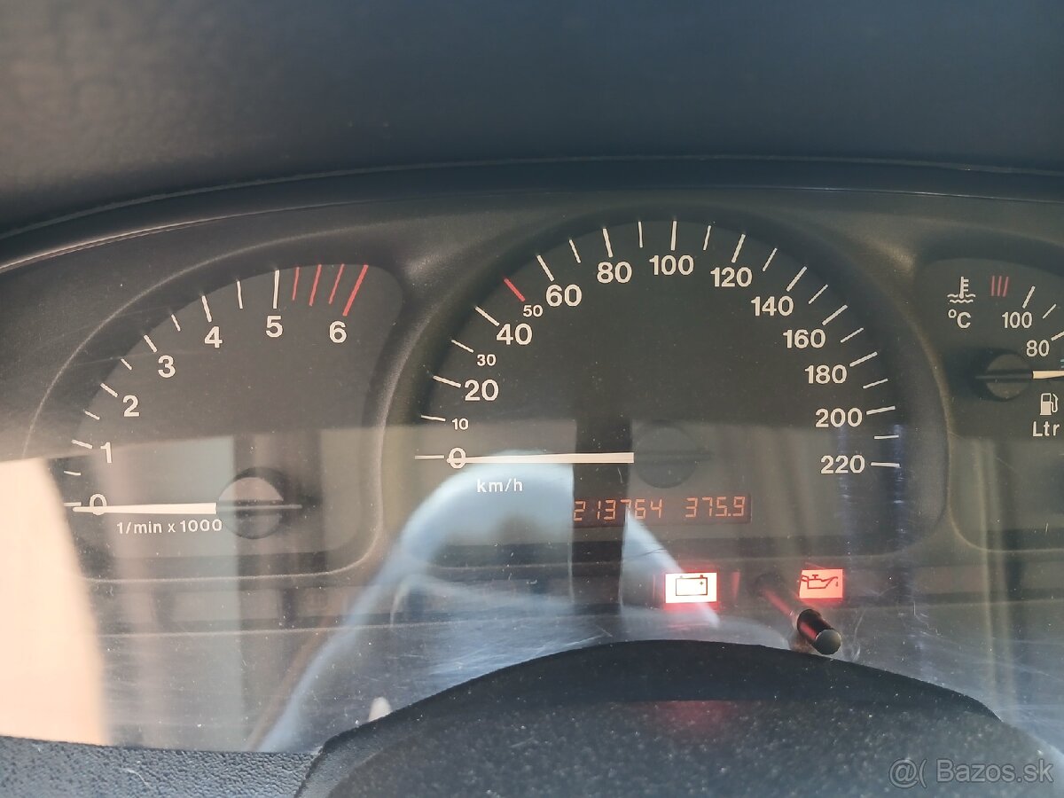 Opel Vectra 2,2 - 4