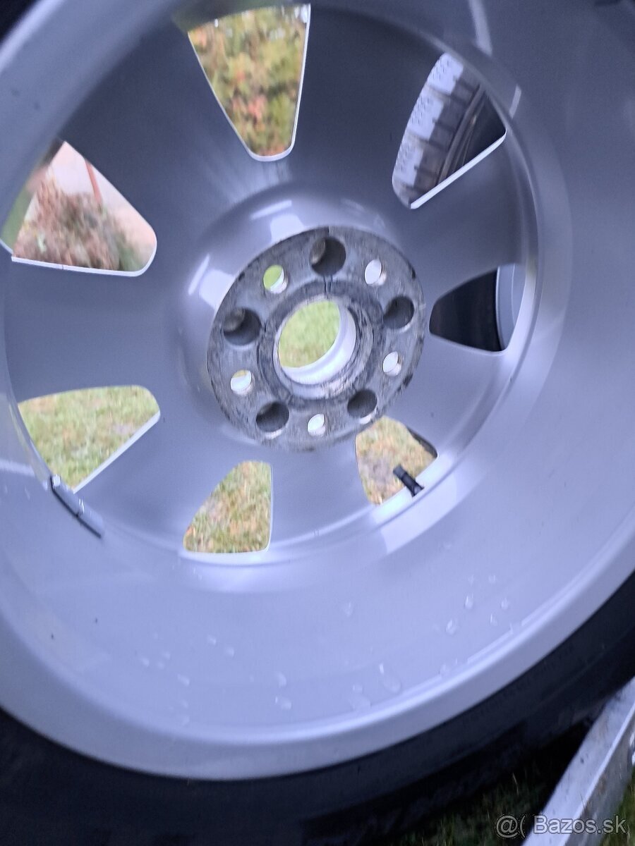 Disky Audi Q3 5x112 R16 ET33 - 4