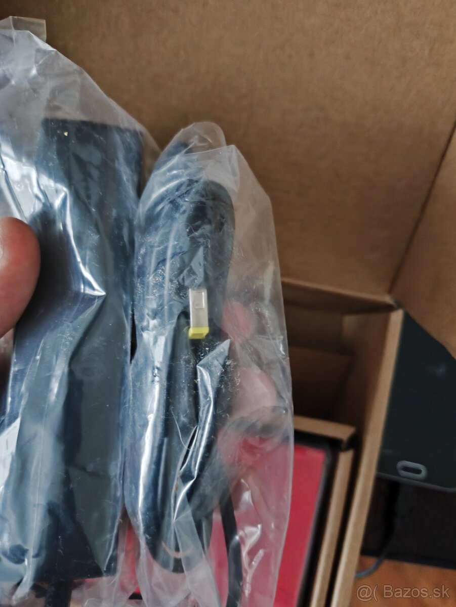 ThinkPad Lenovo Universal USB-C Dock + AC/DC Adapter 90W - 4