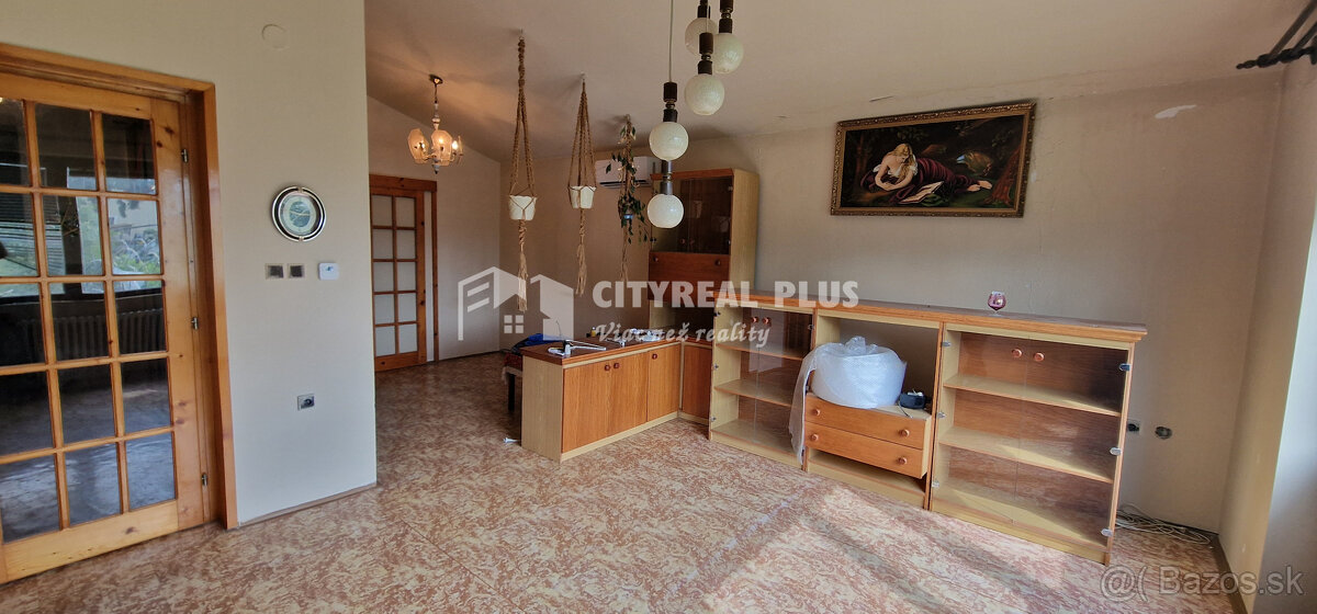 Ponúkam na predaj RODINNÝ DOM Nesvady - 4