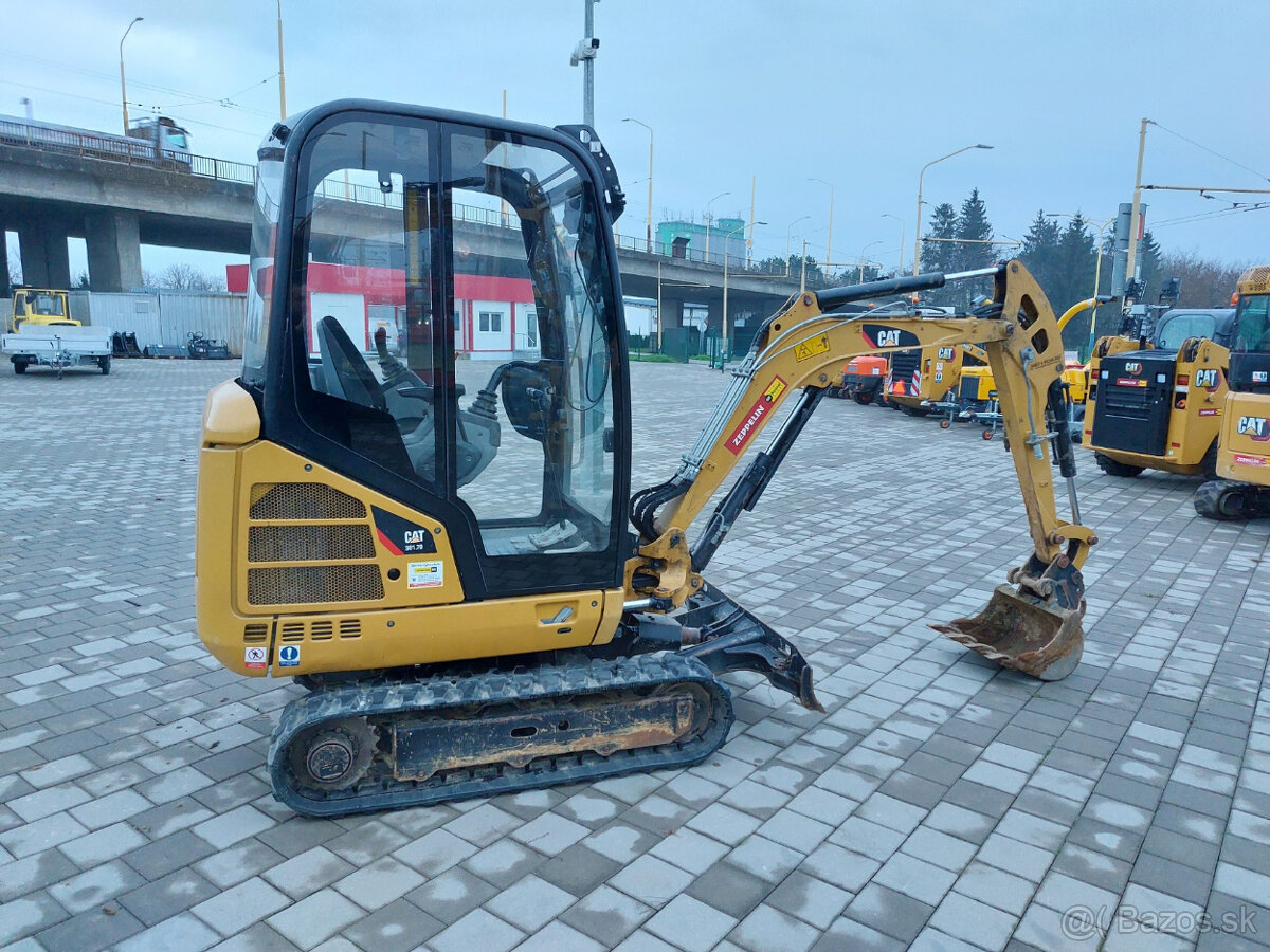 Hydraulické minirýpadlo Caterpillar - 4