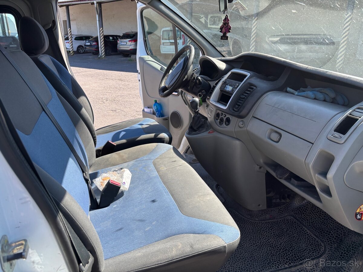 Renault Traffic 6 miestne - 4