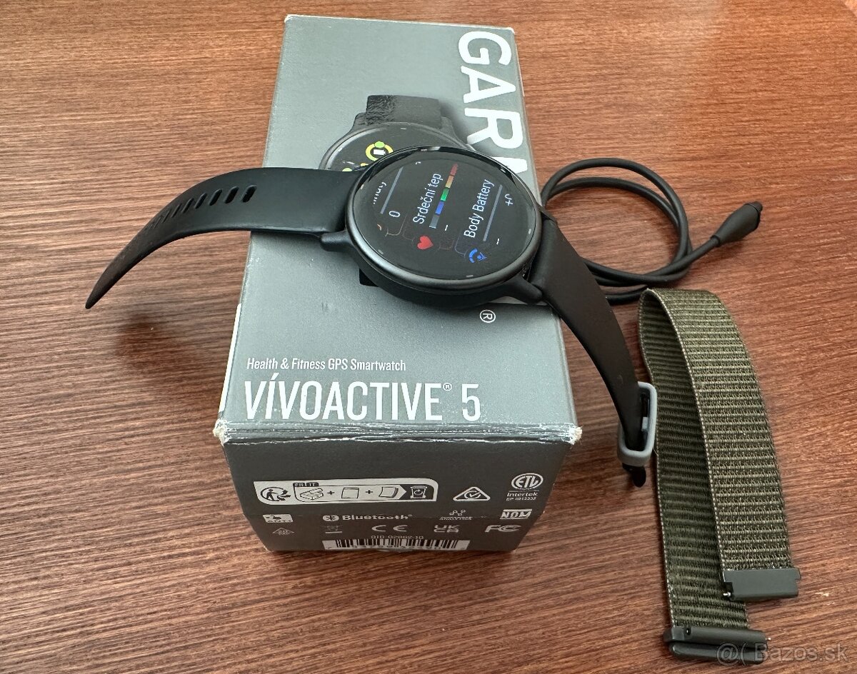 GARMIN Vivoactive 5 cierne, TOP, ZARUKA - 4