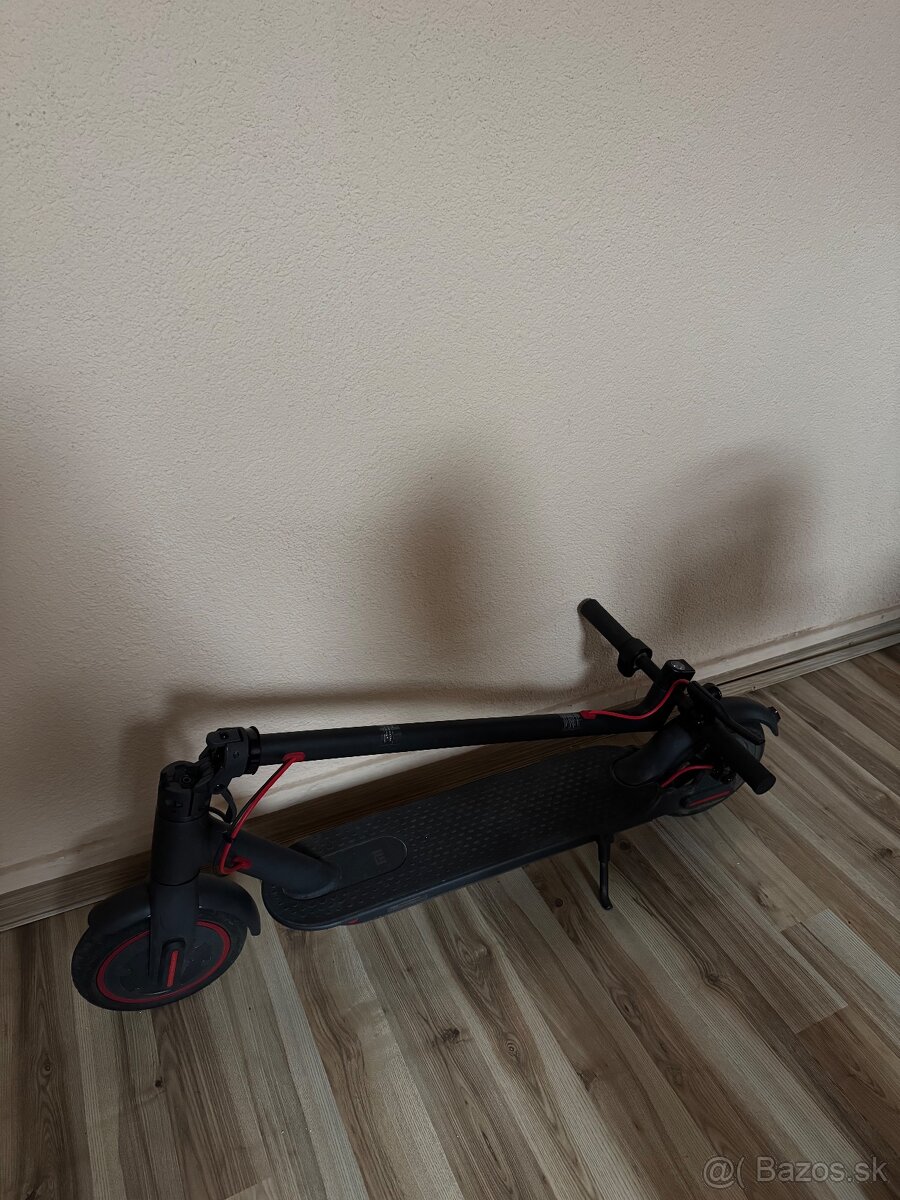 Xiaomi Mi Electric Scooter Pro 2 - 4