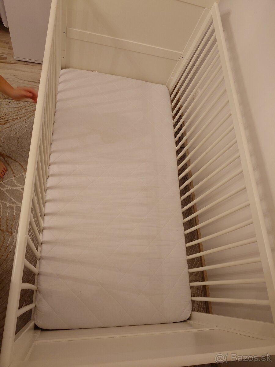 Detská postieľka s vyberateľnými tyčami + matrac - 4