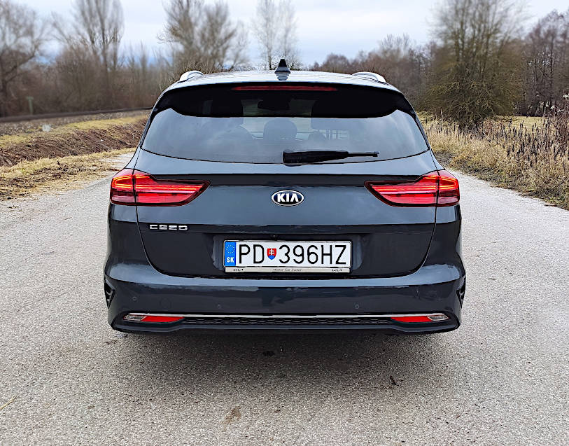 Kia Ceed SW combi 1.5 T-GDi Gold - 4