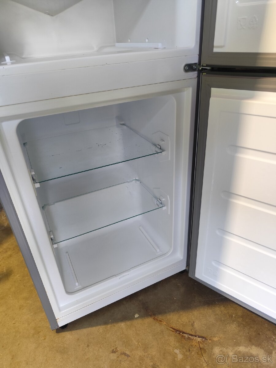 Chladnička s mrazničkou - 4
