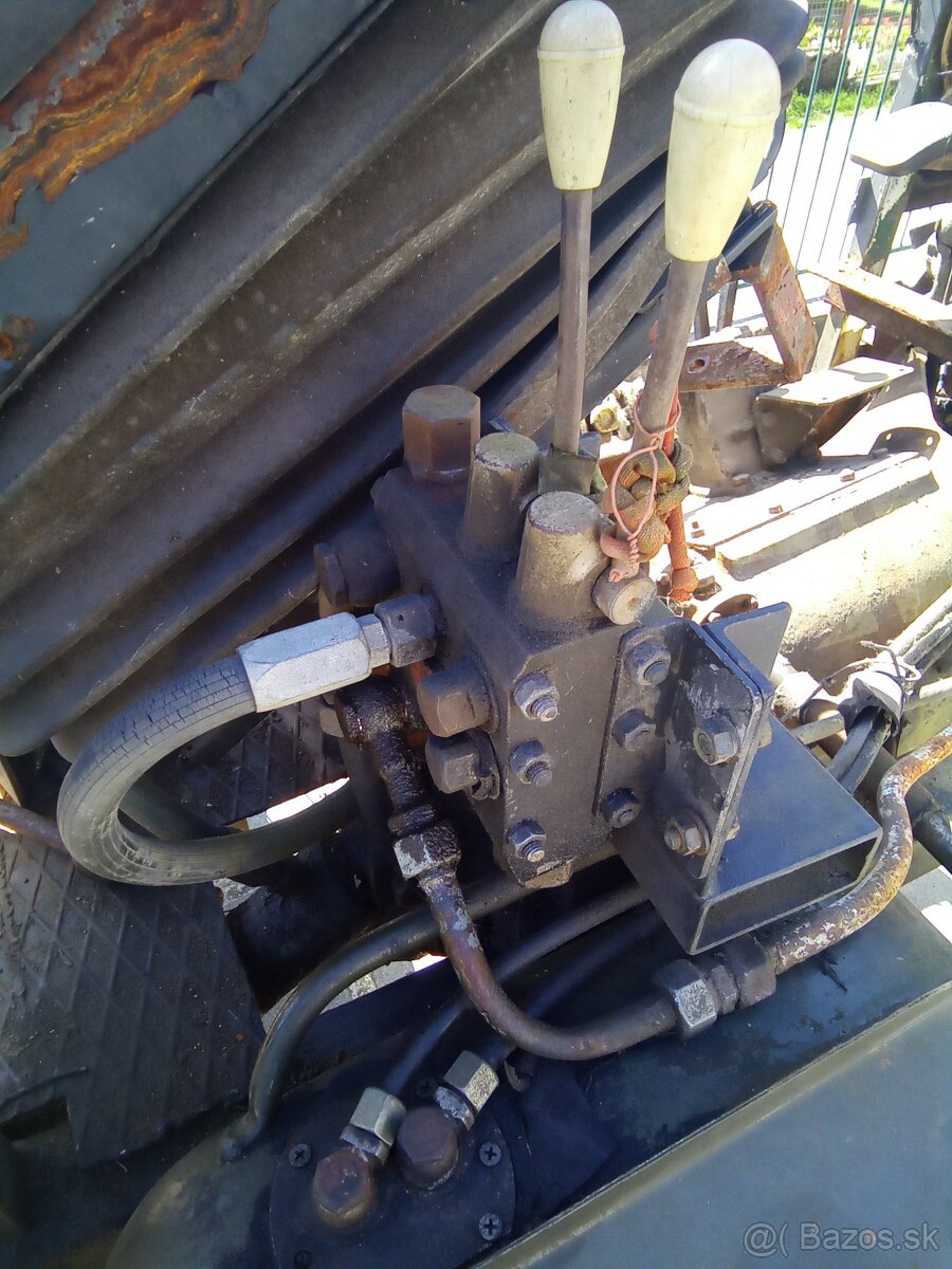 Hydraulika na traktor - 4