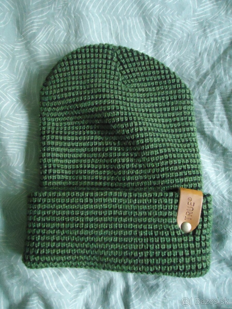 Zimné čiapky nové, nenosené, nevhodný dárek, 2x - 4