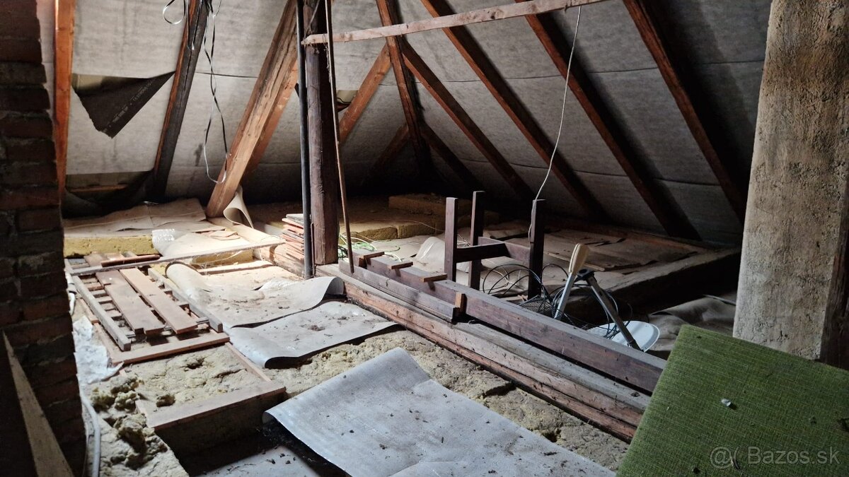 DOM V BLIZKOSTI CENTRA V TICHEJ LOKALITE - 4