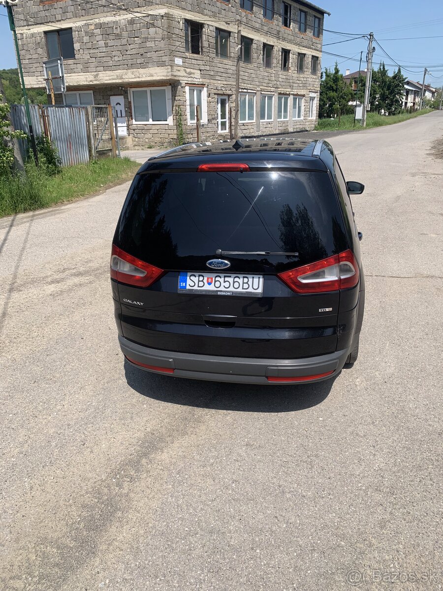 Ford Galaxy - 4