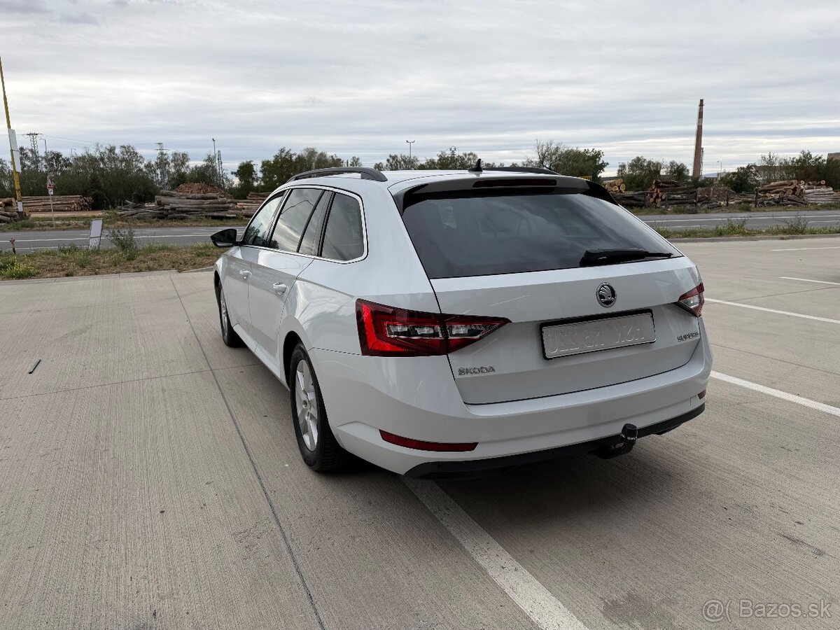 Škoda Superb 2.0 tdi combi elegance - 4