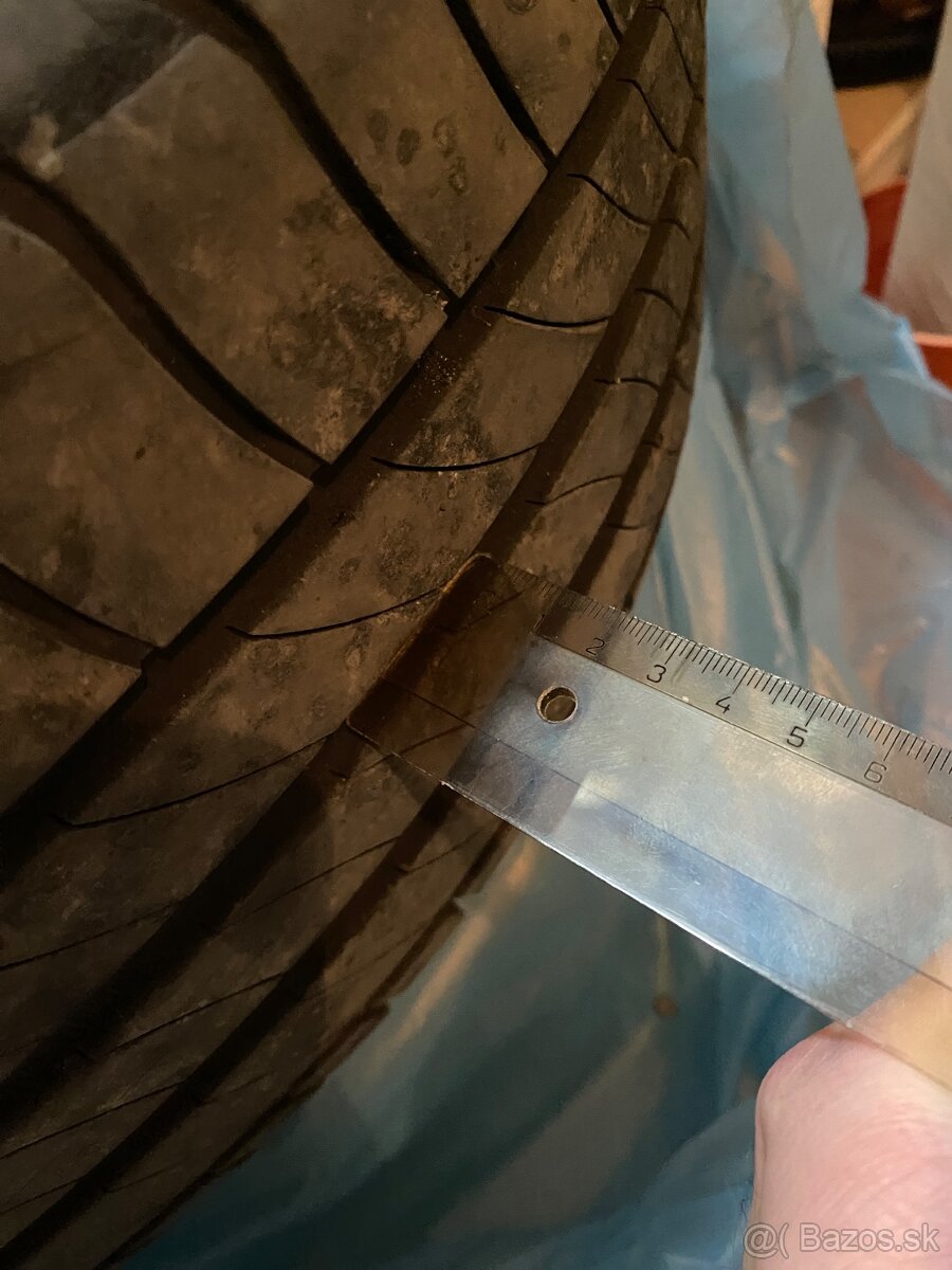 Predám letné Pneu Michelin E Primacy 235/45 R18 98W - 4