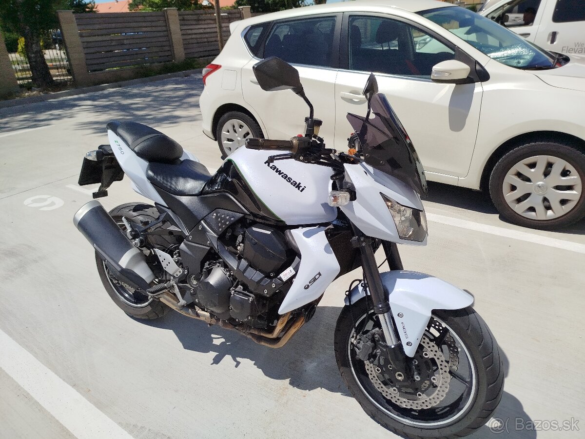 Predam motorku v top stave Kawasaki Z750 - 4