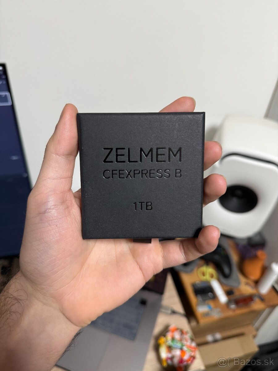 ZELMEM 2TB CFExpress Type B 2900MB/s Read 2600MB/s Write - 4