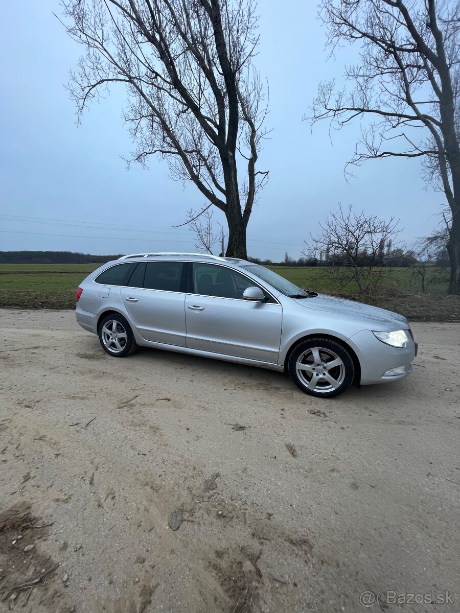 ŠKODA SUPERB II COMBI 2.0 DSG - 4