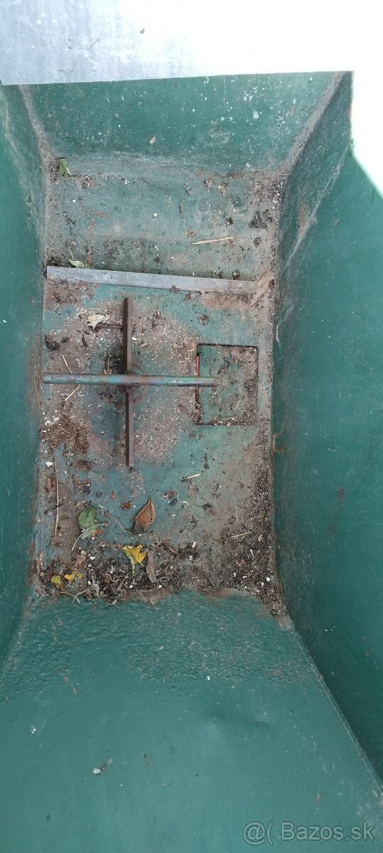 Rozmetadlo umelých hnojív.piesku - 4