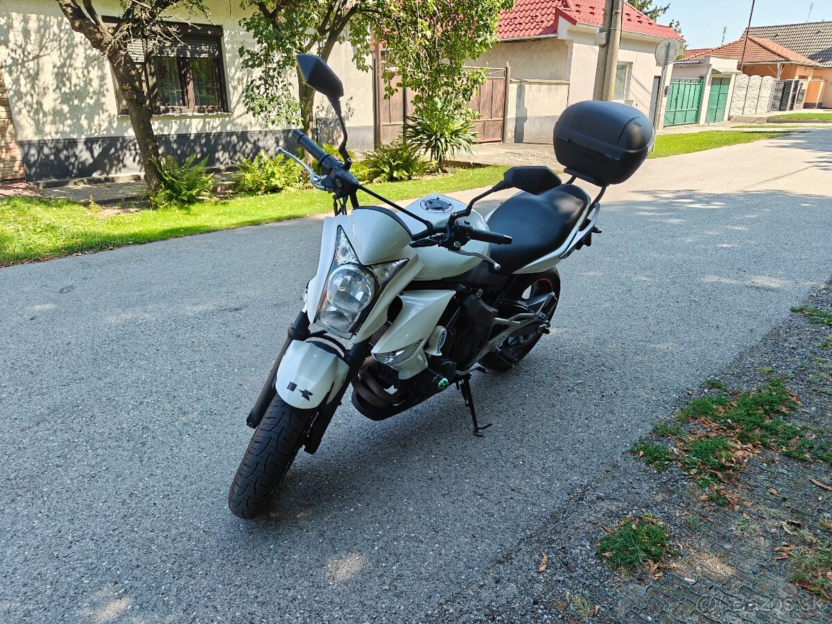 Kawasaki ER6N - 4
