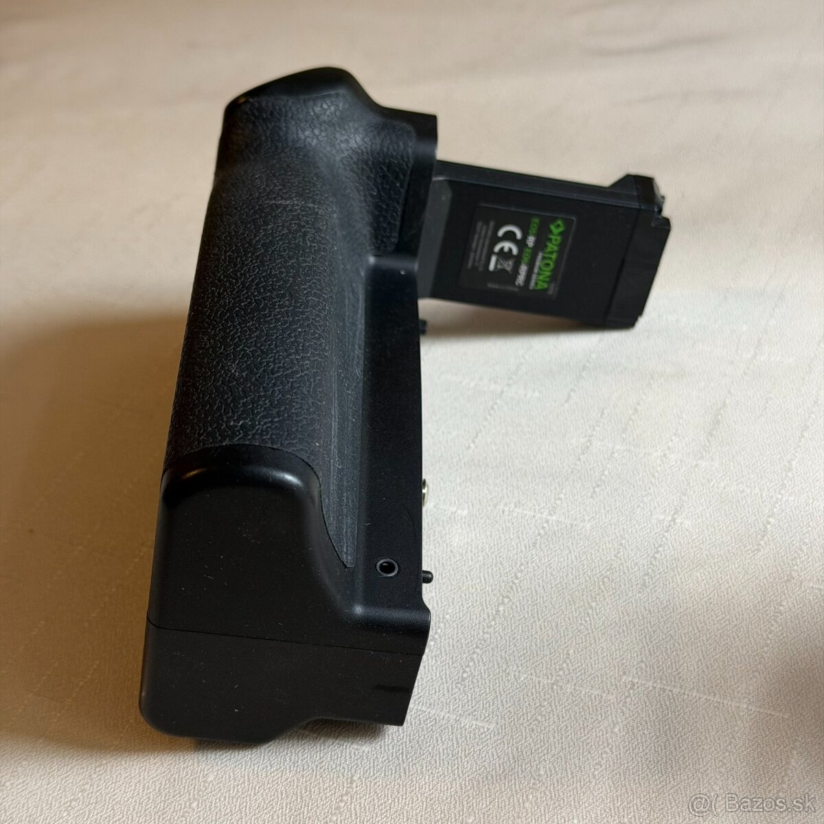 Bateriový grip pro Canon RP/R8 - 4